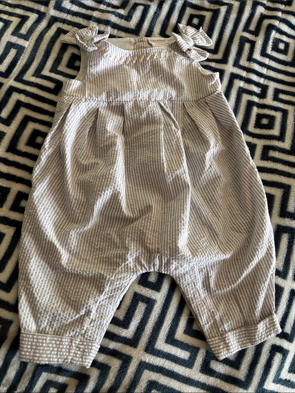 Baby Seersucker Romper with Shoulder Ties - Light Gray Stripe